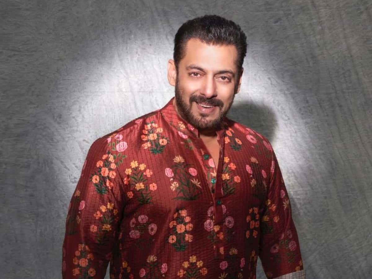 Salman Khan apologises to theatre owners, here's why