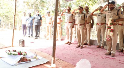 Cyberabad police bid adieu to sniffer dog with guard of honour