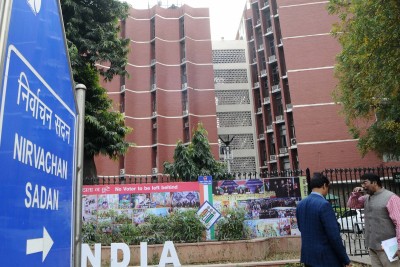 EC removes Mamata's security in-charge Vivek Sahay