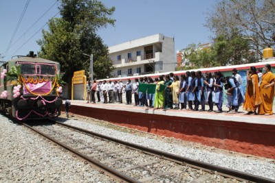 It's all women's show at Bengaluru railway on their day
