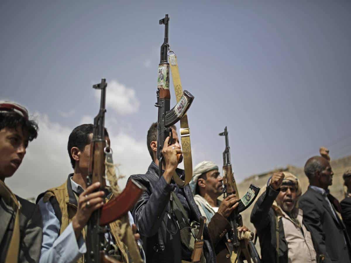 Yemen rebels hit, set ablaze fuel tank in south Saudi Arabia