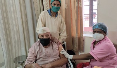 Nonagenarian among 7L senior citizens vaccinated in Raj