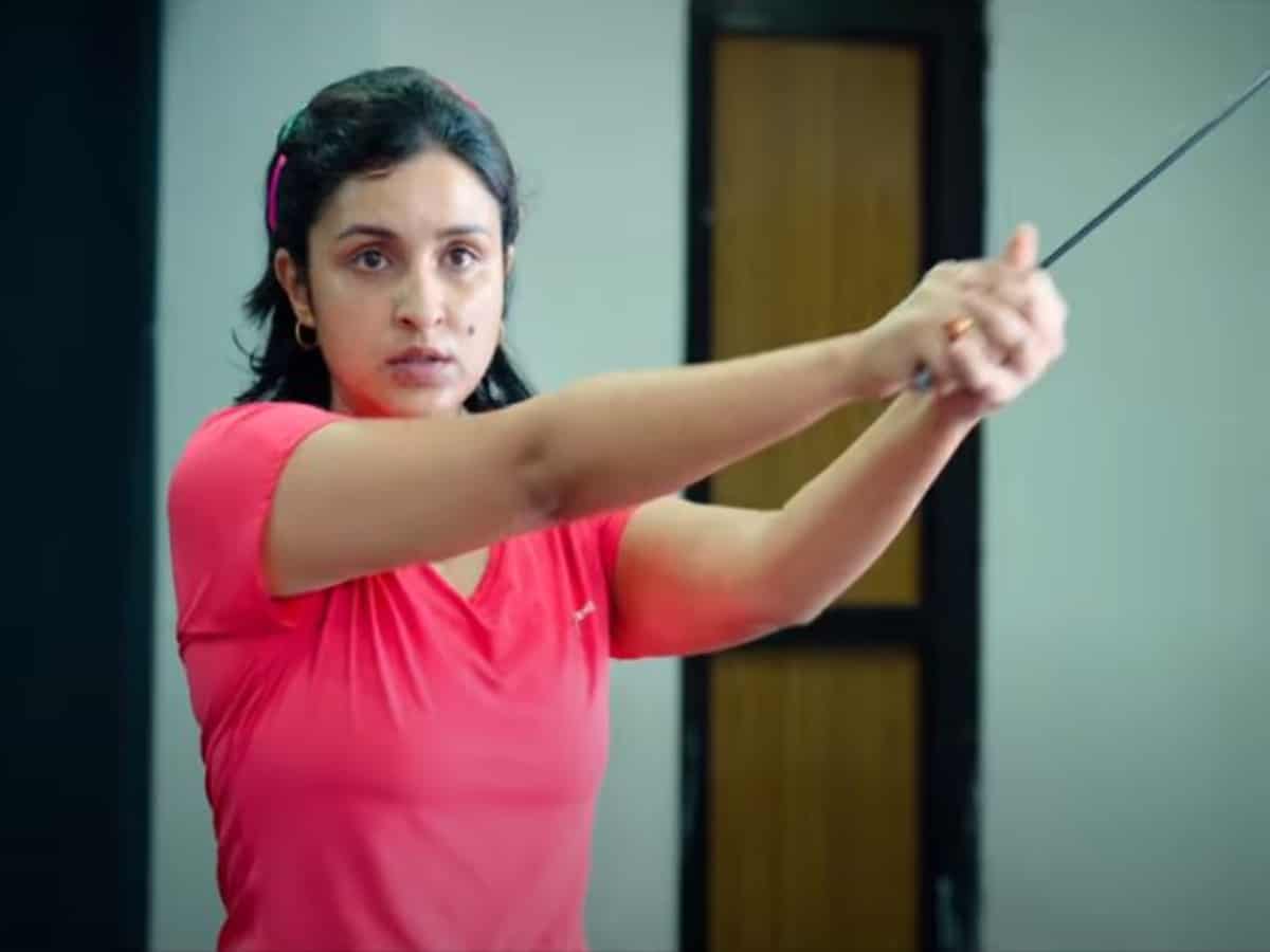 Watch: Parineeti Chopra unveils workout anthem 'Parinda' from 'Saina'