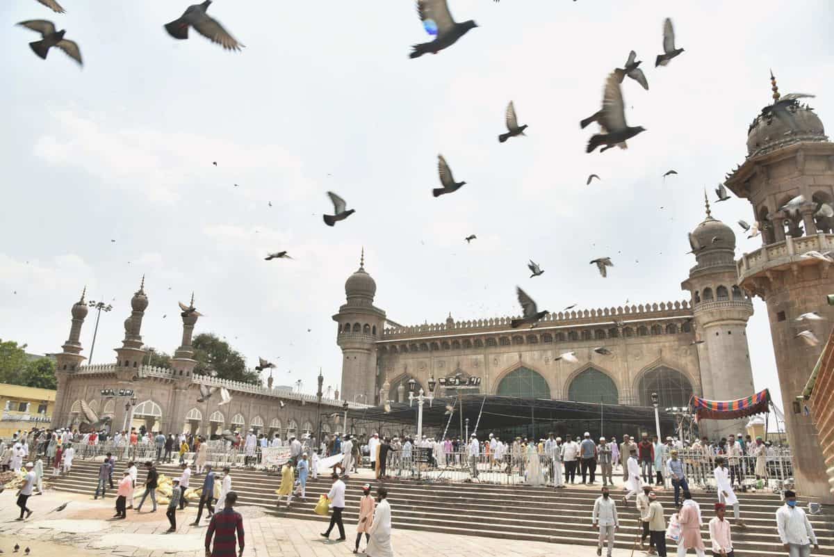 Photos of First Friday of Ramzan in India