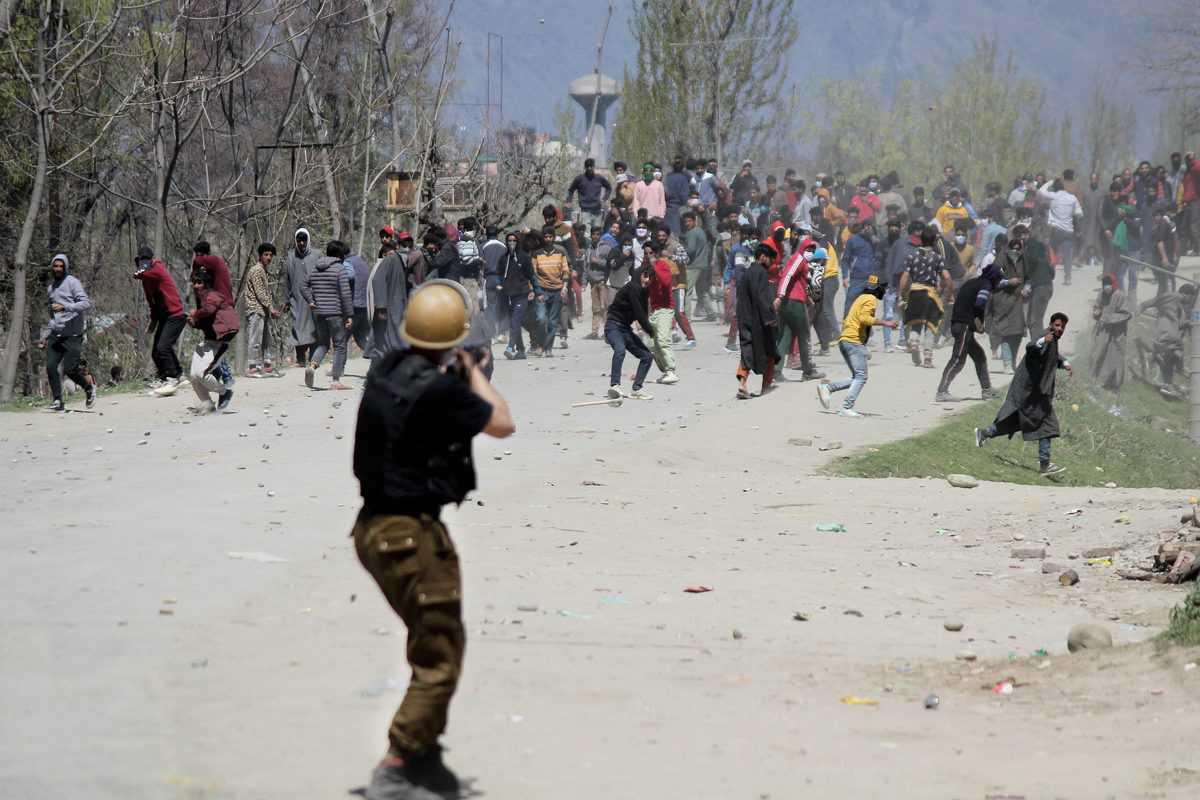 Photos: Clashes erupt in Kashmir’s Pulwama after killing of three militants