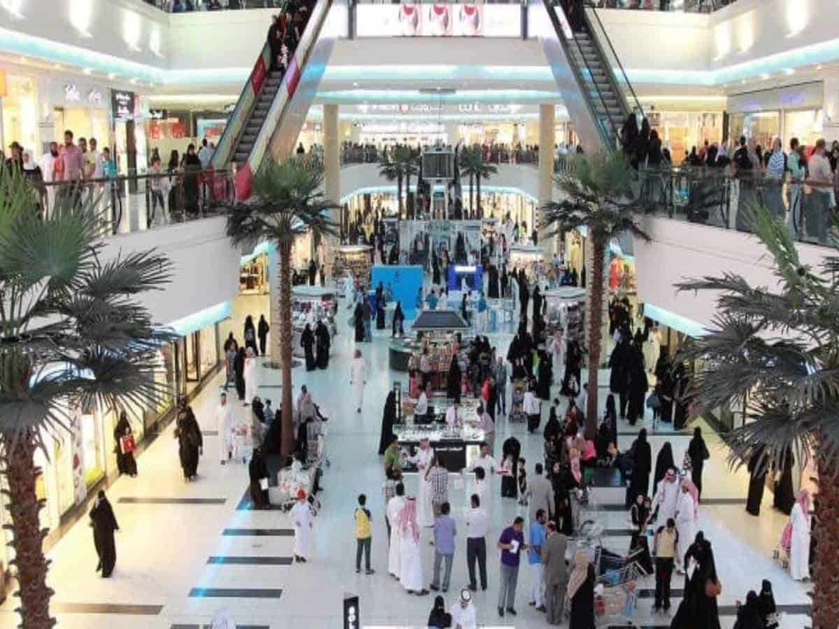 Only Saudis can work in malls, supermarkets as local hiring drive accelerates