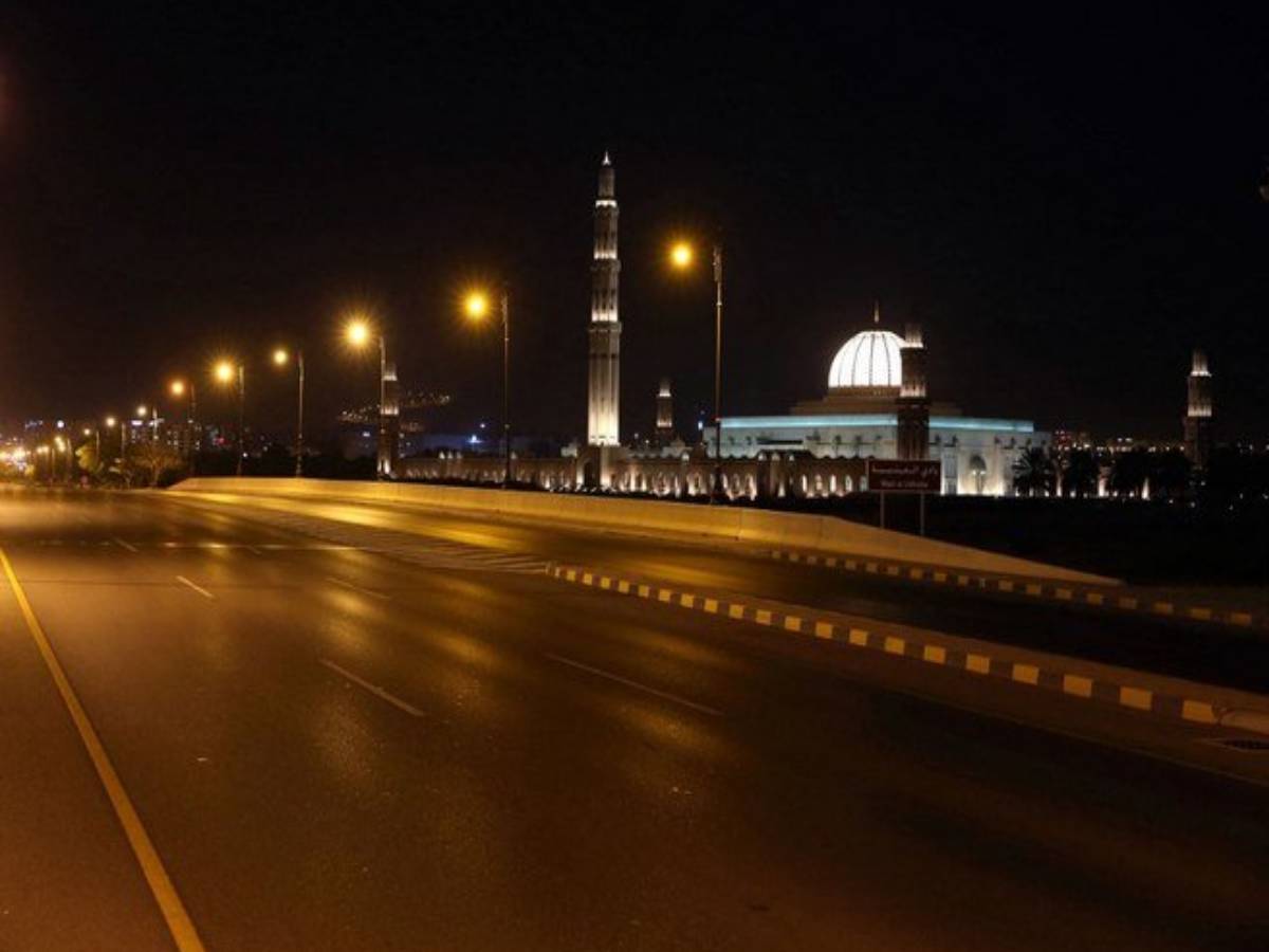 Oman imposes night curfew during Ramadan as COVID-19 cases rise