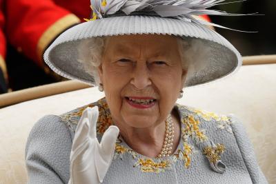 Queen thanks public's support on her 95th birthday