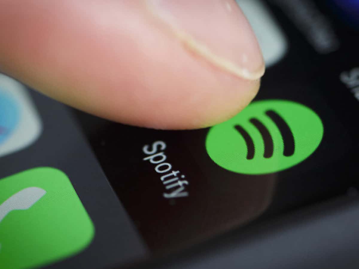 Spotify losing global music streaming market share: Report