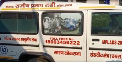 Bihar patient dies waiting for ambulance, another taken on veg cart