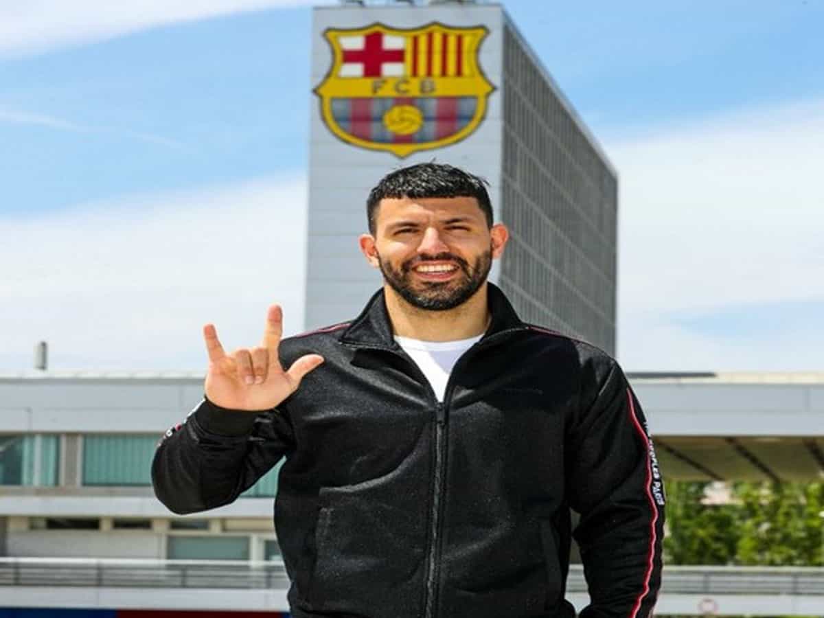 Barcelona announce signing of Sergio Aguero