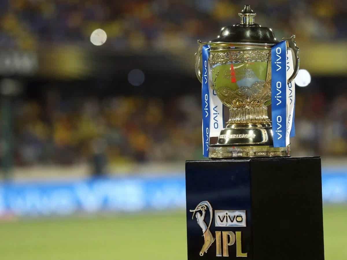 Bio bubble shattered, the BCCI concedes defeat, suspends IPL