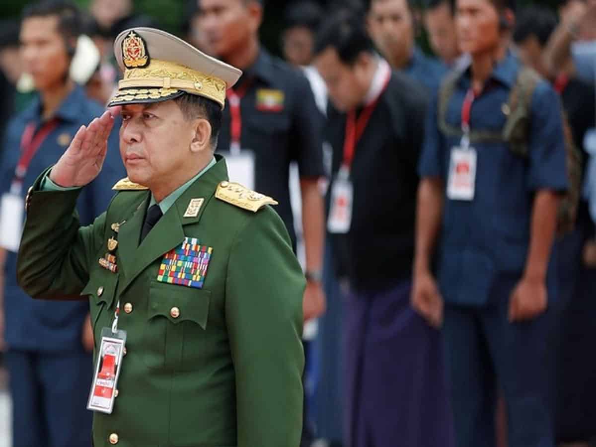 Military leader Min Aung Hlaing expresses intention to shift to civilian rule