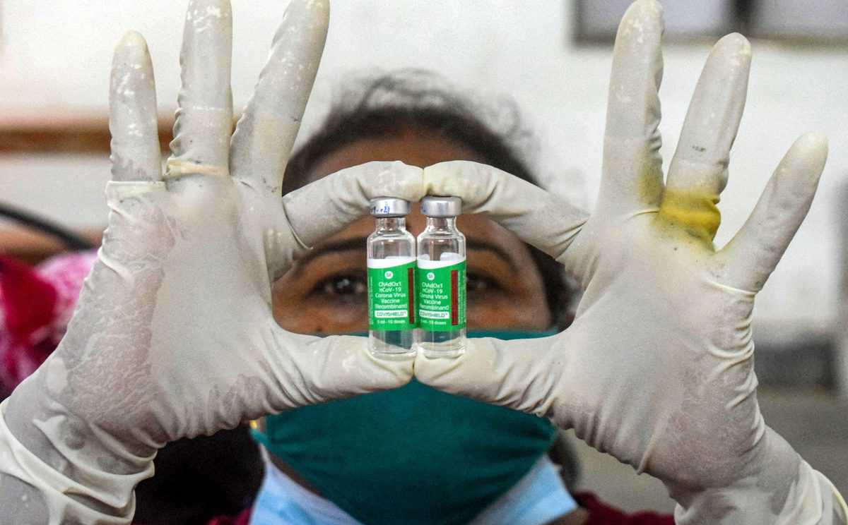 Over 2.14 crore COVID-19 vaccine doses still available with states: Centre
