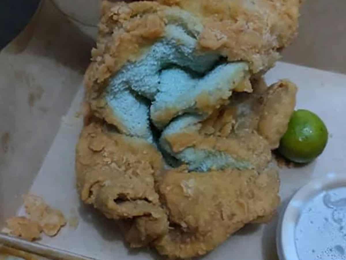 Viral video: Woman orders fried chicken, gets fried towel instead