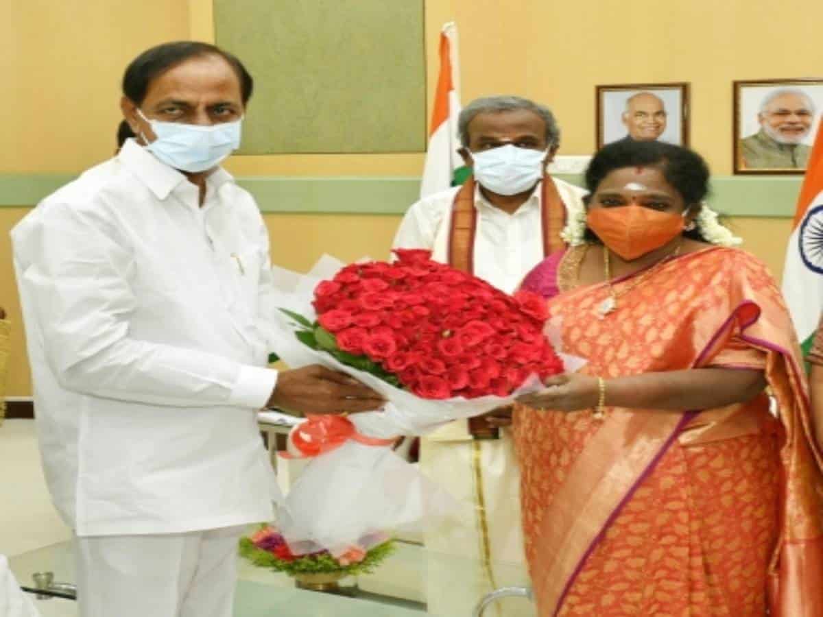 Telangana CM greets Guv Soundararajan on birthday