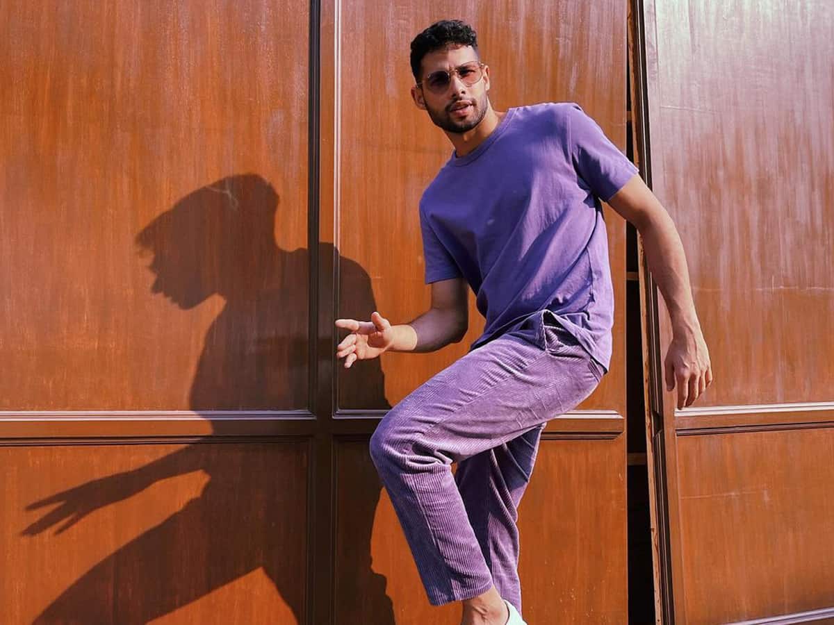 Siddhant Chaturvedi shows off his dance moves in latest post