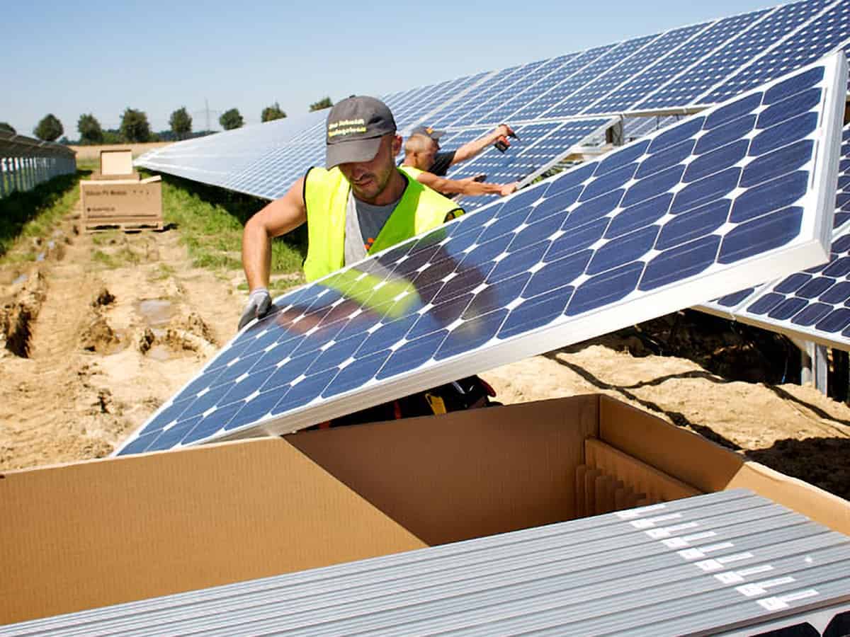 US blocks solar panel materials from China over labour abuses