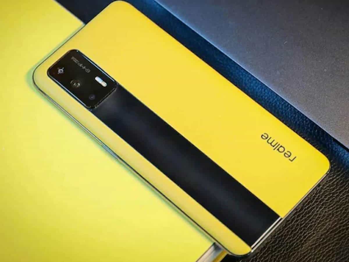 realme fastest brand to sells 100 mn smartphones globally