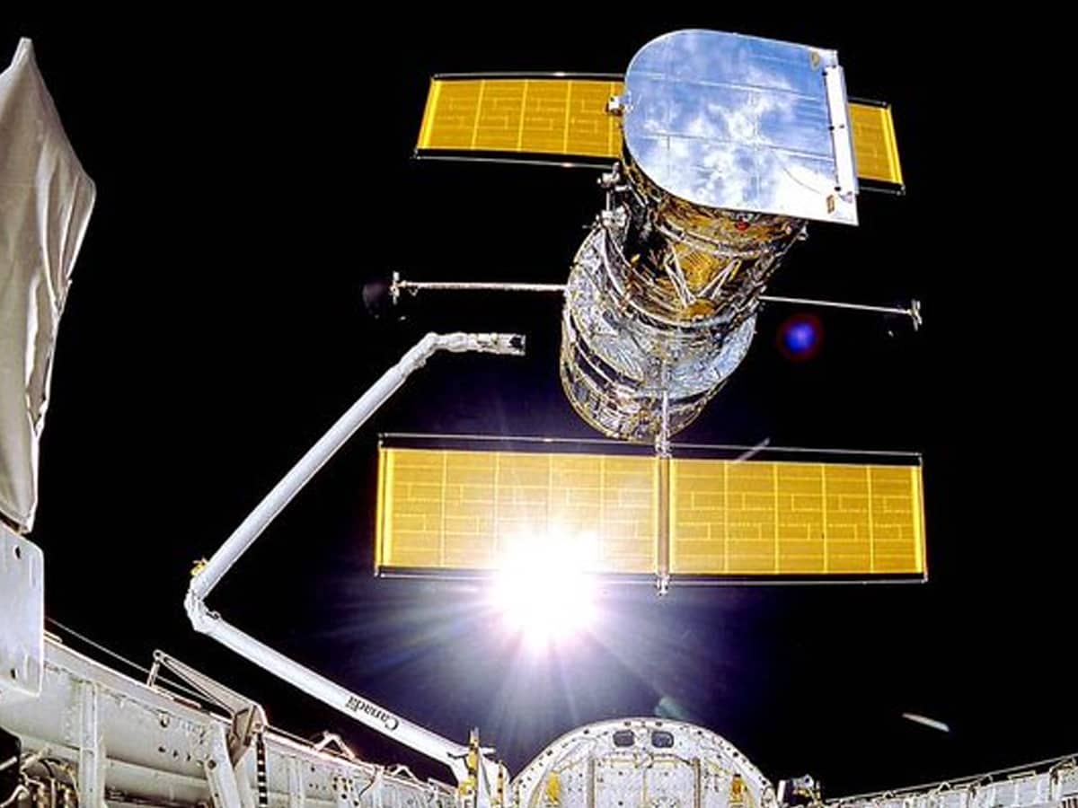 NASA's Hubble space telescope returns to science operations