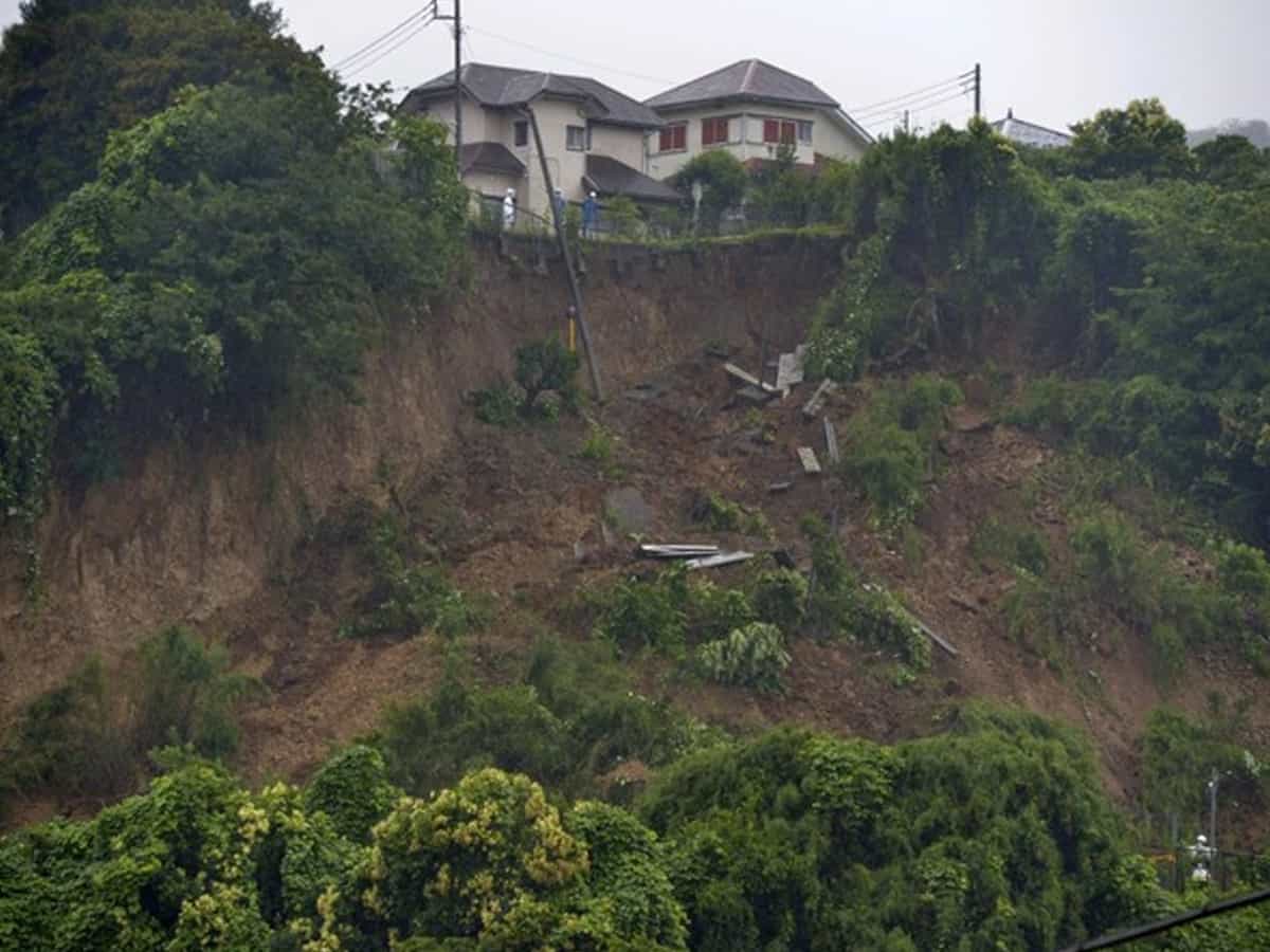Japan mudslide: Operation to search for missing people continues
