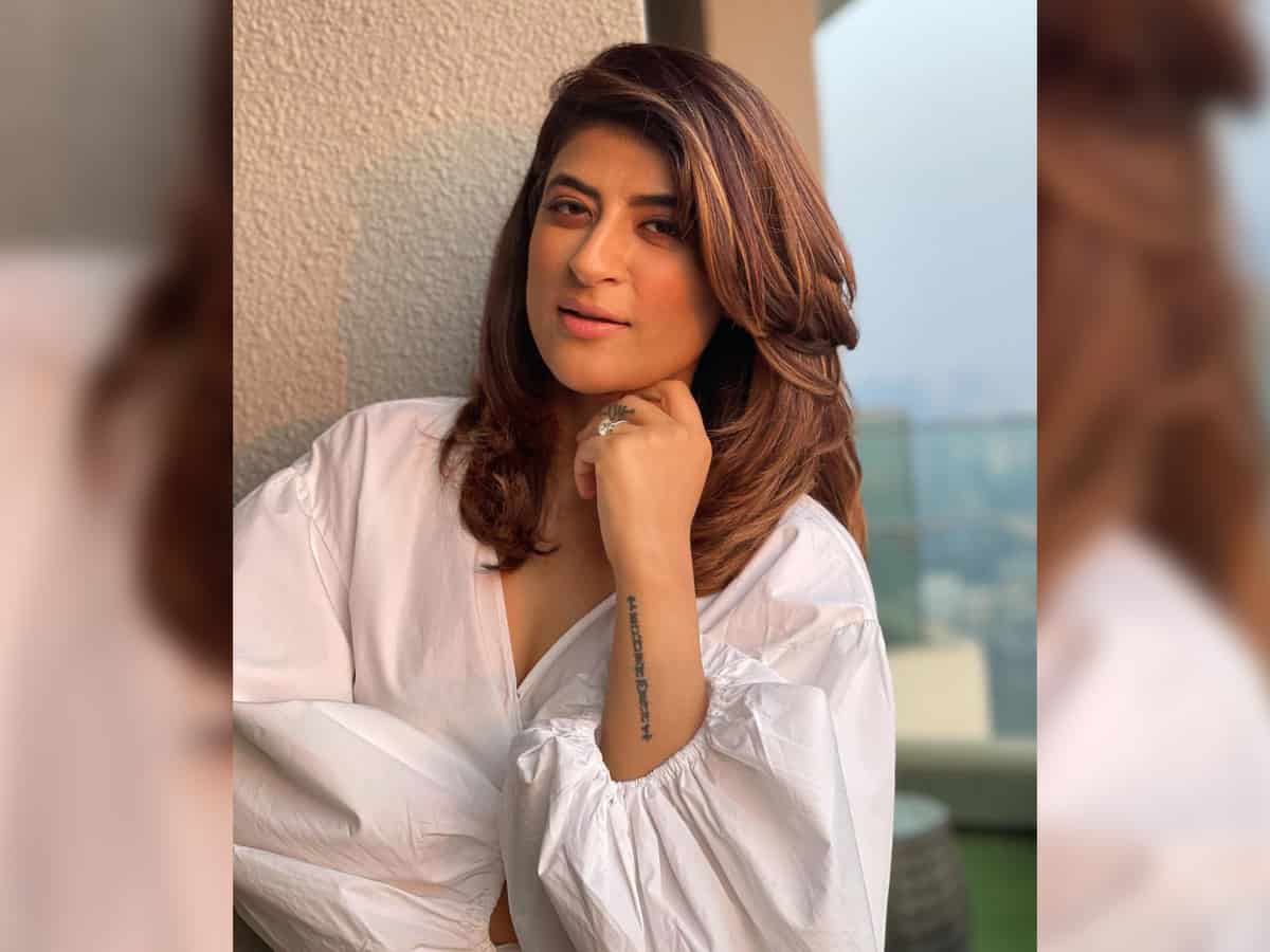 Tahira Kashyap shares a glimpse of her groovy shoulder workout