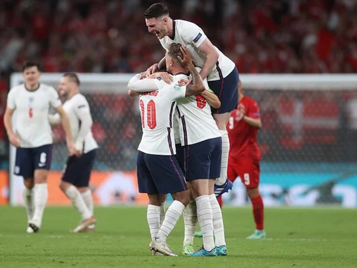 Queen Elizabeth sends England team 'good wishes' ahead of Euro Cup final