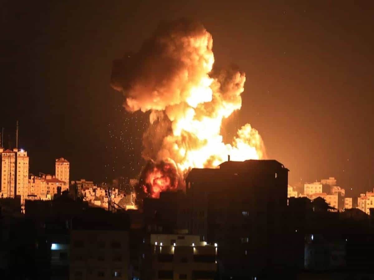Israel strikes Gaza in 'response' to incendiary balloons