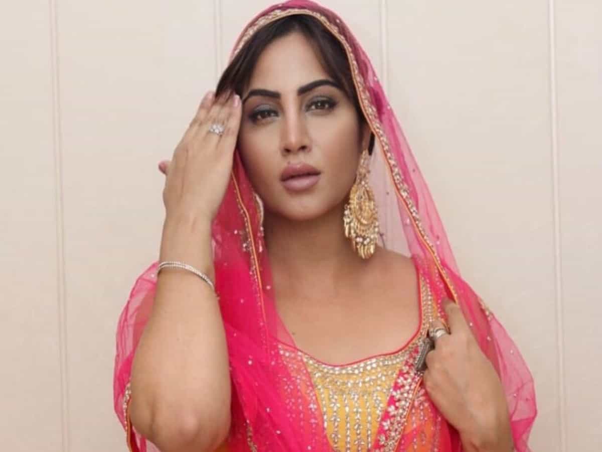 Arshi Khan gets engaged to Afghan cricketer