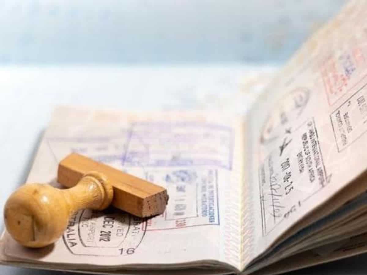 UAE residents can now apply for golden visa through ICA app