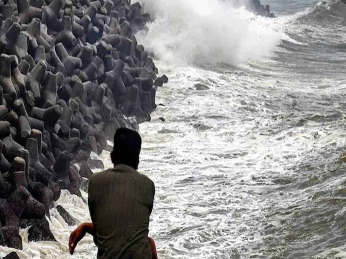 Coastal Andhra on alert as cyclone 'Gulab' set to make landfall