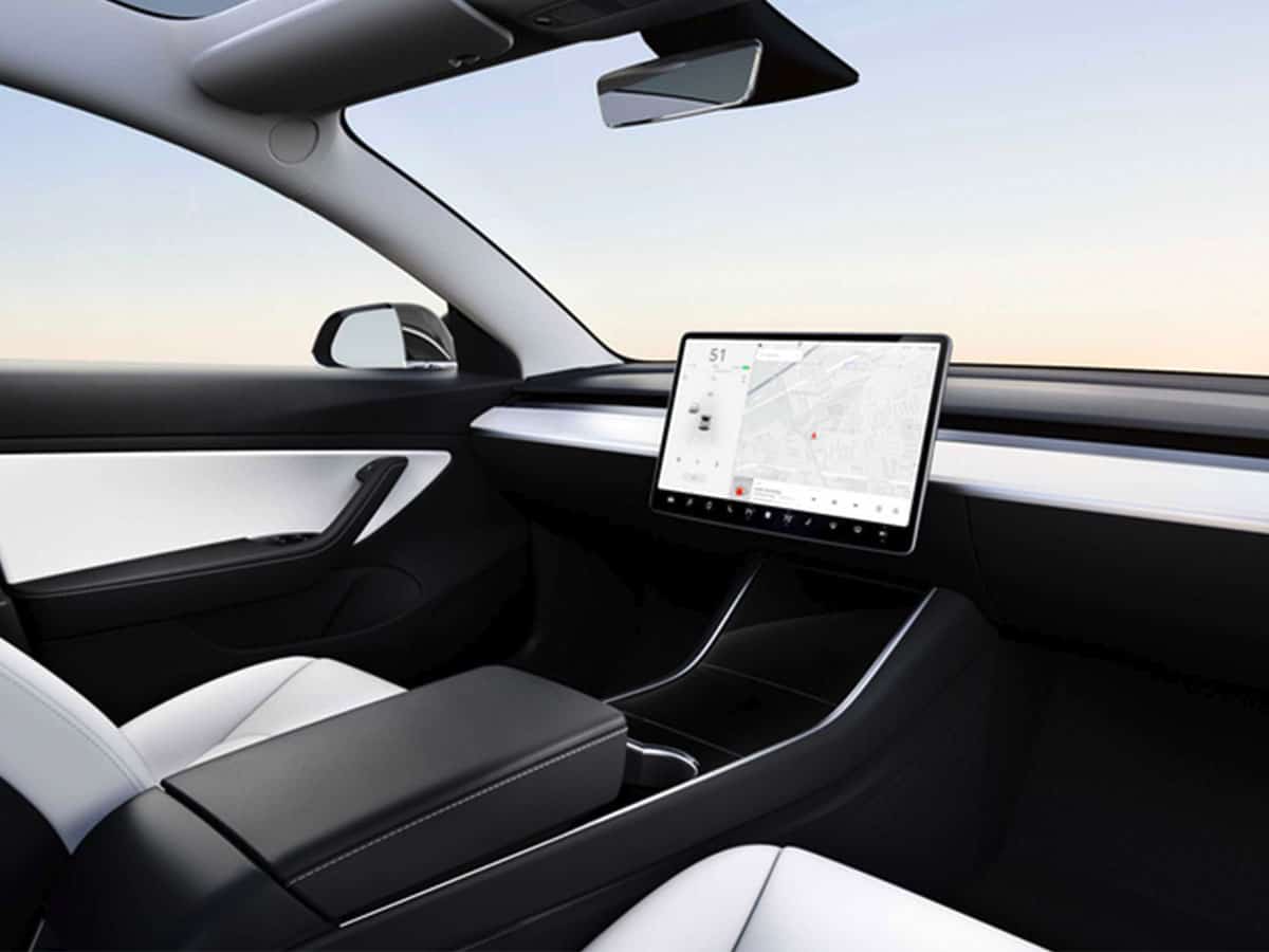 Tesla pushes its full self-driving Beta v10: Report