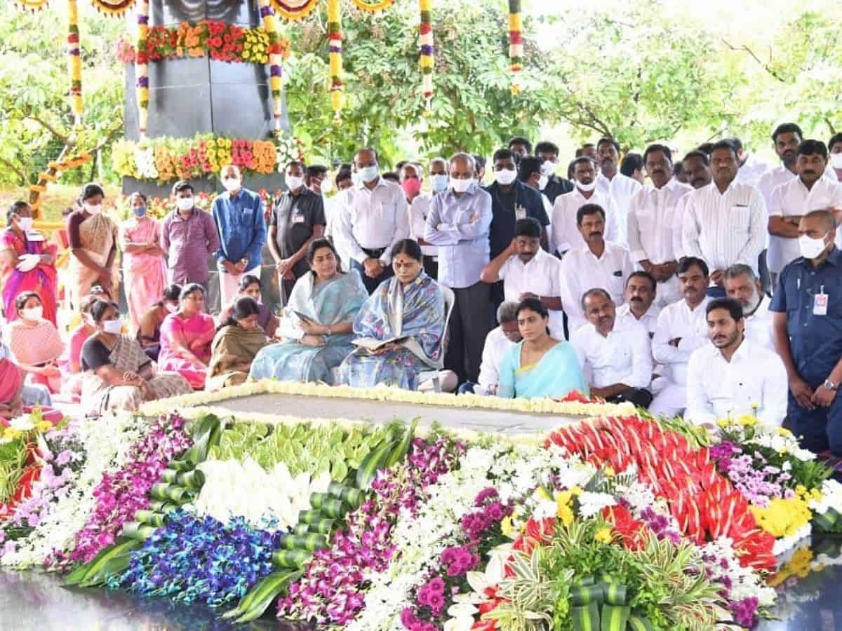 Andhra CM pays homage to YSR on 12th death anniversary