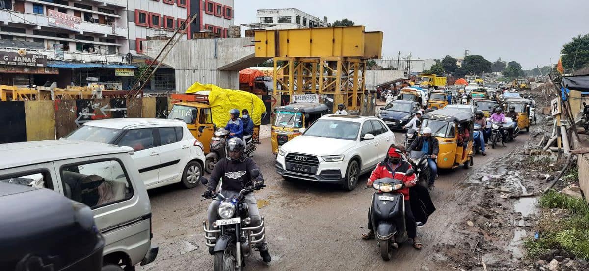 Delayed construction of Bahadurpura flyover causes trouble to commuters