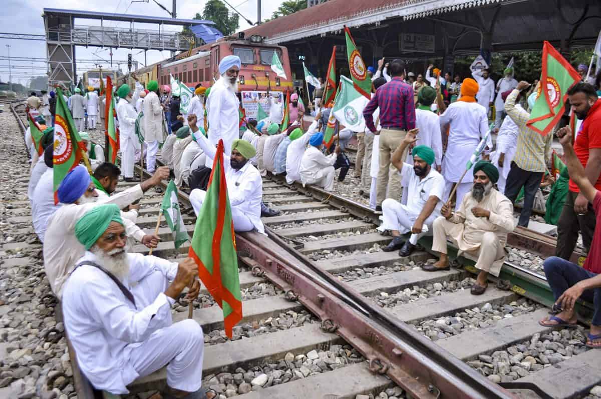 Farmers block train traffic in Punjab as part of 'rail roko' stir over Lakhimpur incident