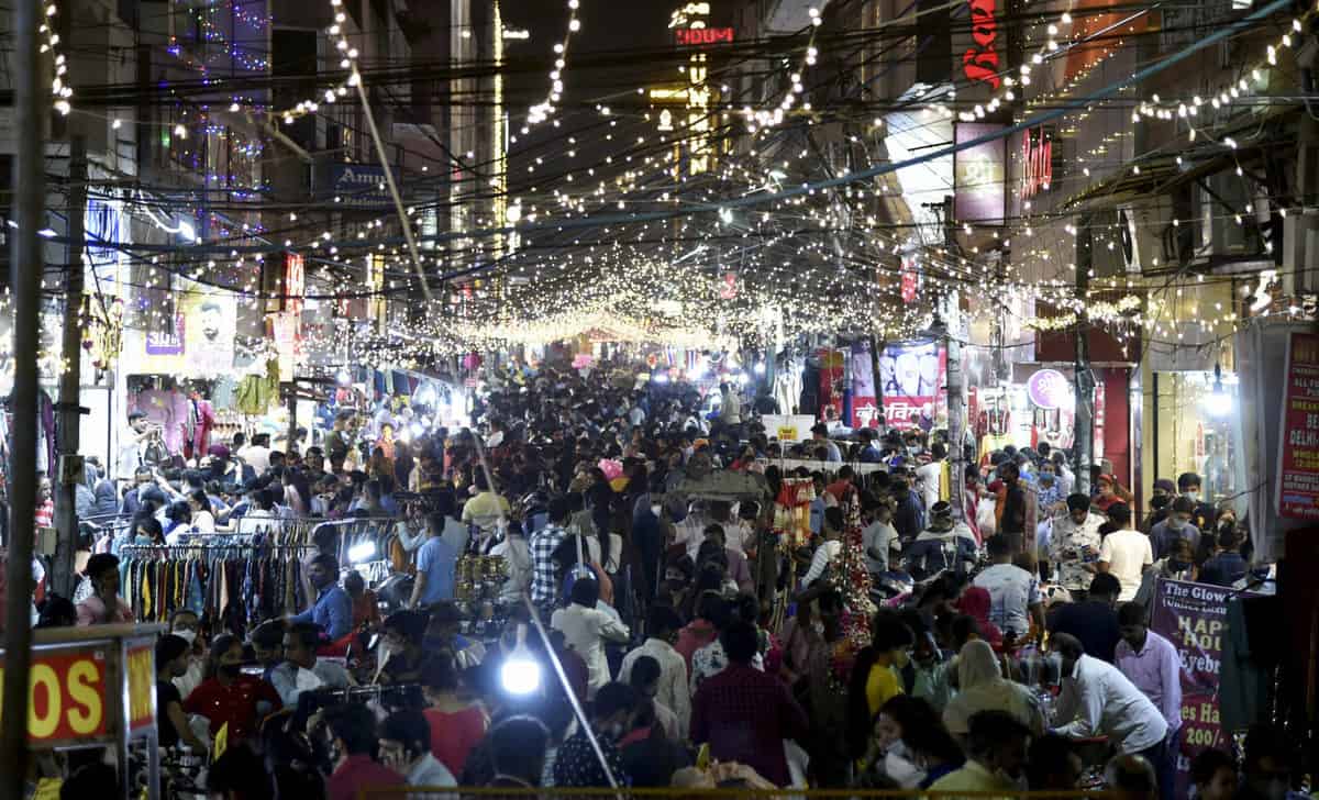 Amid Diwali shopping Covid protocol compliance hits new lows in India: Survey