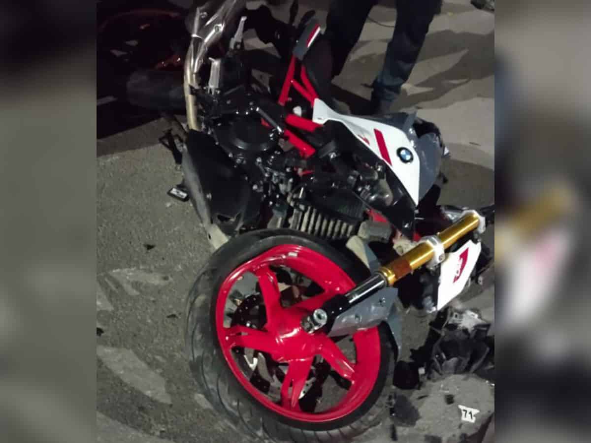 Student dies in accident after BMW bike rams into car