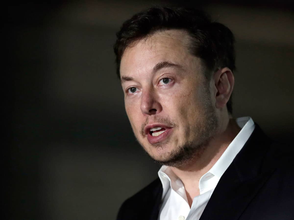 Musk renews vow to 'extend life to Mars' as personal fortune keeps growing