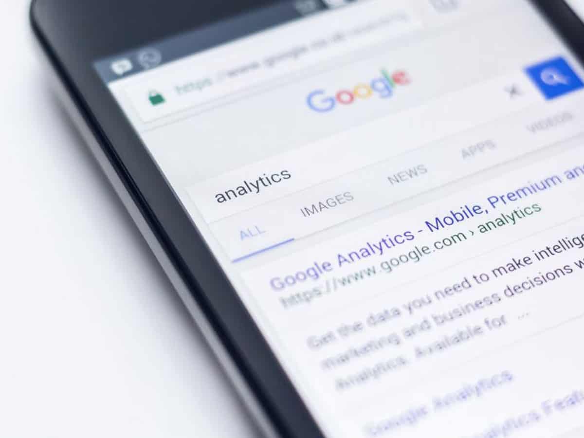 Google introduces continuous scrolling to Search on mobile