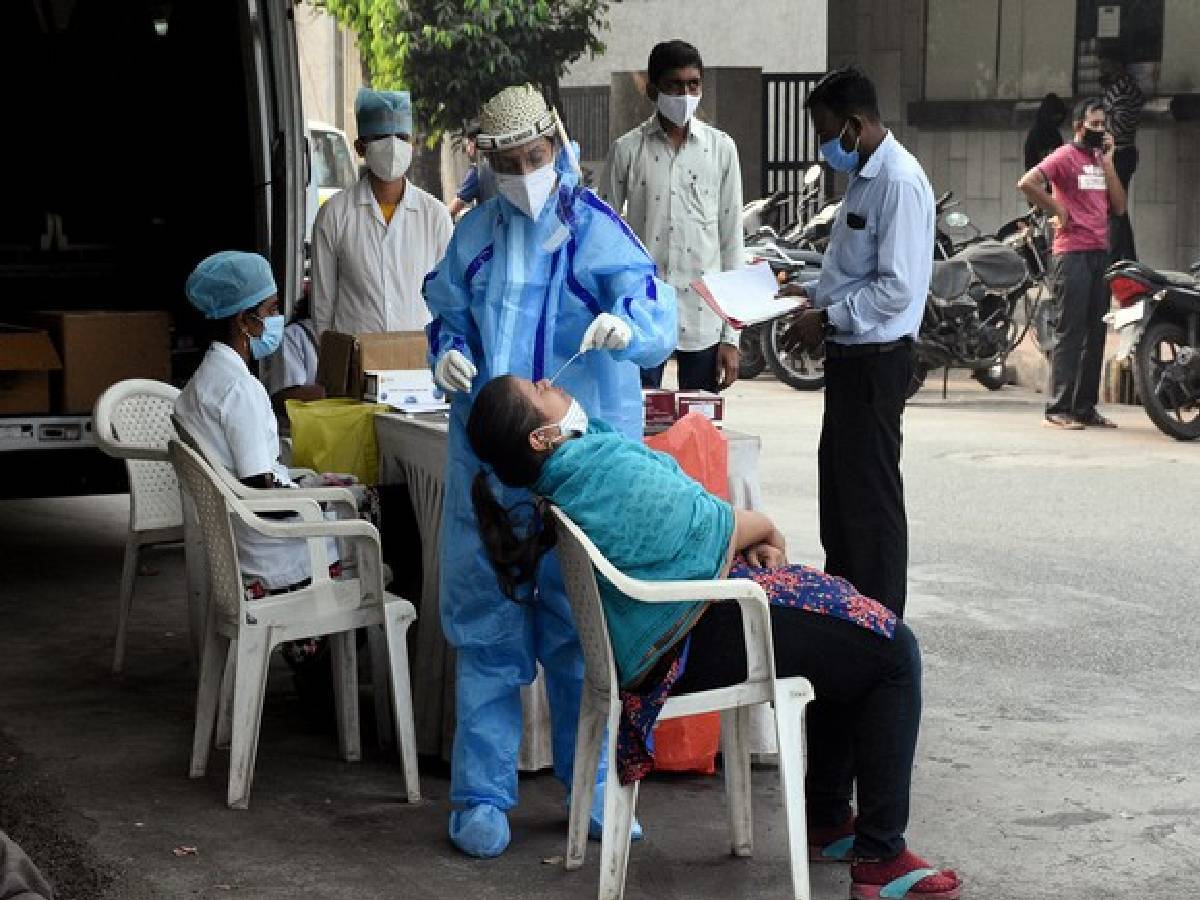 COVID-19: India reports 18,833 new cases, lowest in 203 days