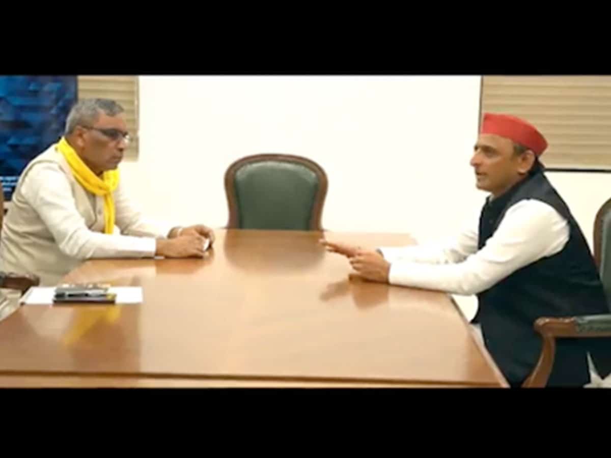 Rajbhar meets Akhilesh, says will go with SP