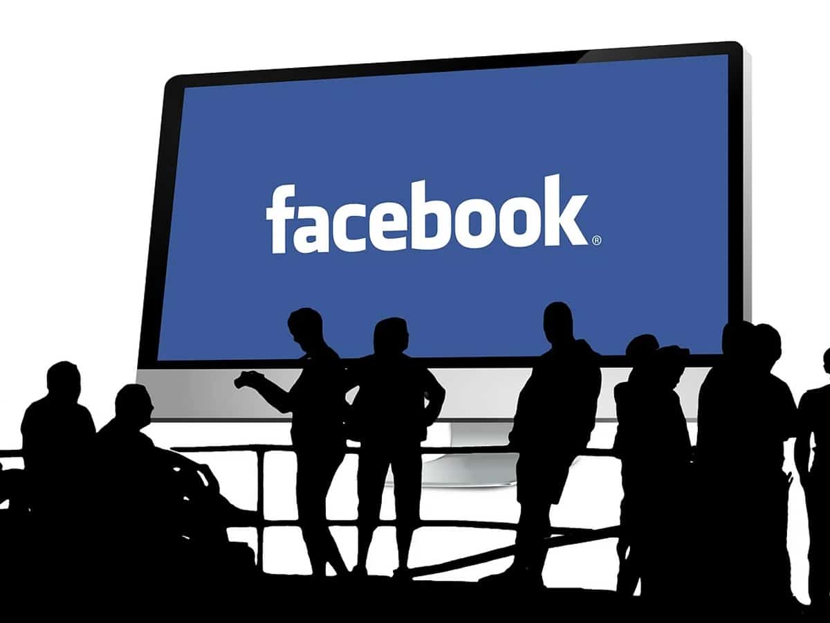 Facebook bans about 1,000 'militarised' social movements