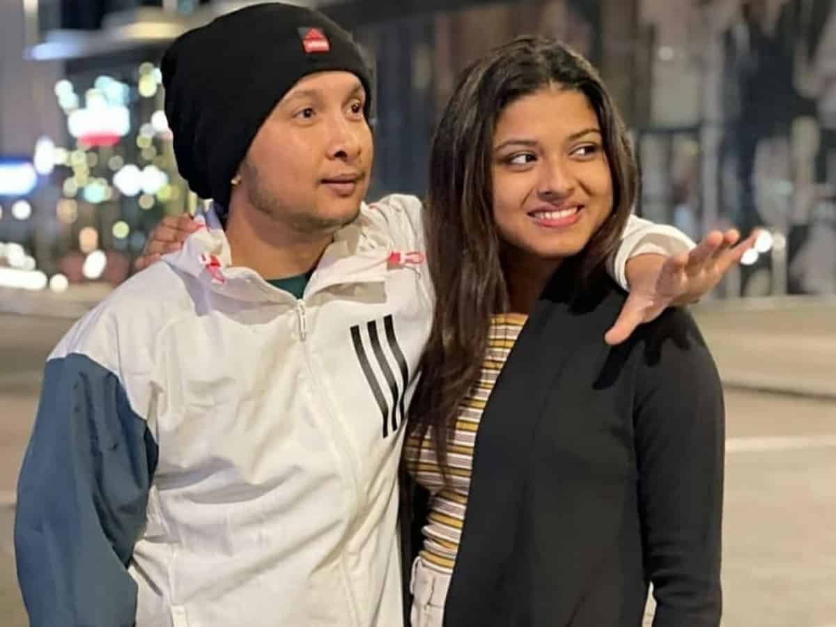 'Lovely couple': Fans go gaga over Pawandeep, Arunita's London pics