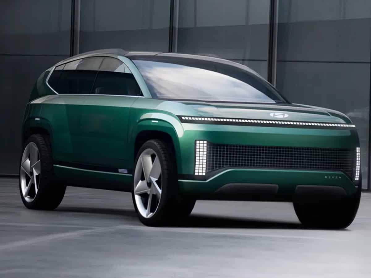 Hyundai, Kia unveil electric concept SUVs at LA auto show