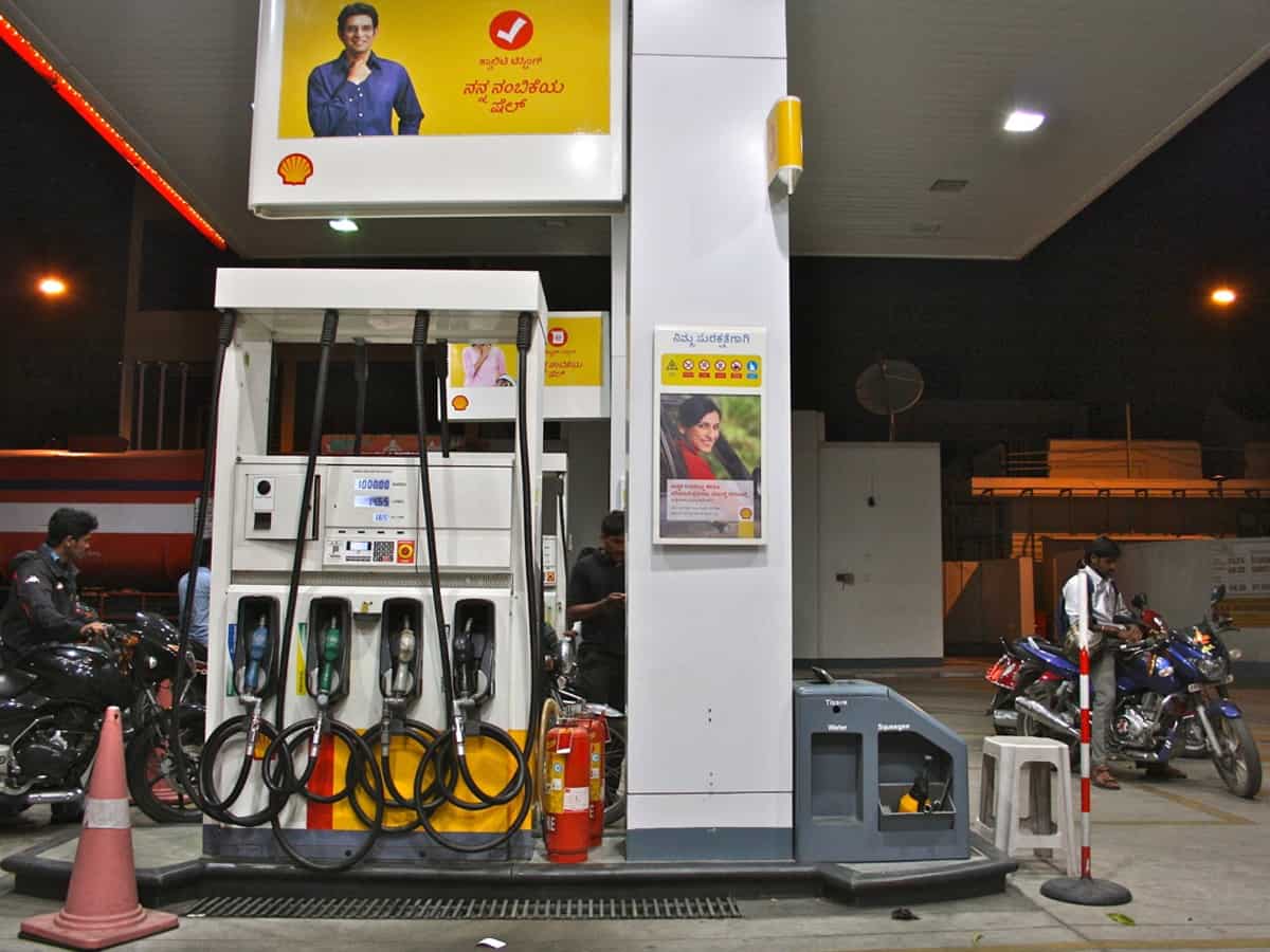 Diwali Relief: Petrol, diesel prices remain static