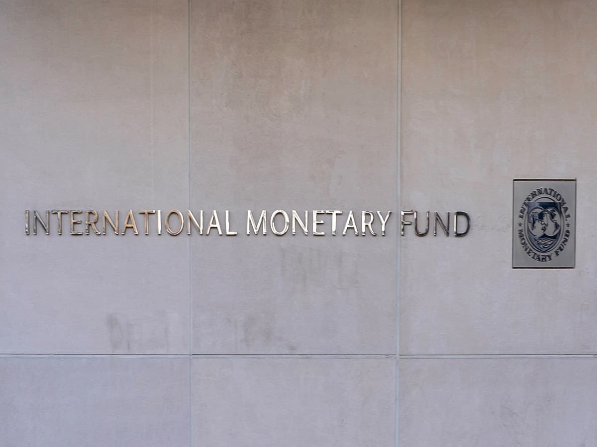 IMF plans to revive USD 6 billion Pakistan funding programme