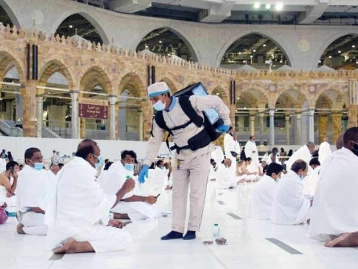 Over 1.2 million litres of Zamzam water distributed inside the Grand Mosque